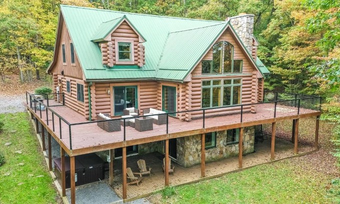 North Glade Hills Casa | Arya Relaxed Chalet