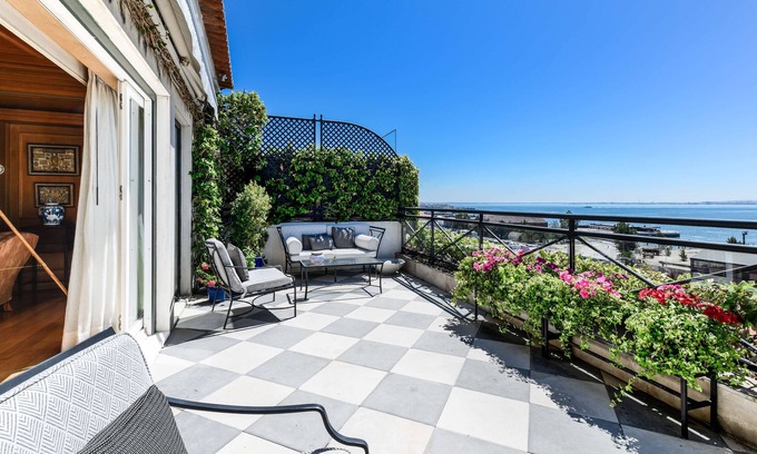 Santos Hotel | As Janelas Verdes Inn, a Lisbon Heritage Collection