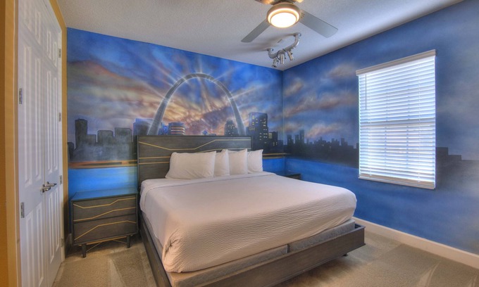 Briargrove Casa | AS SEEN ON TV! America the Beautiful Bowling Villa