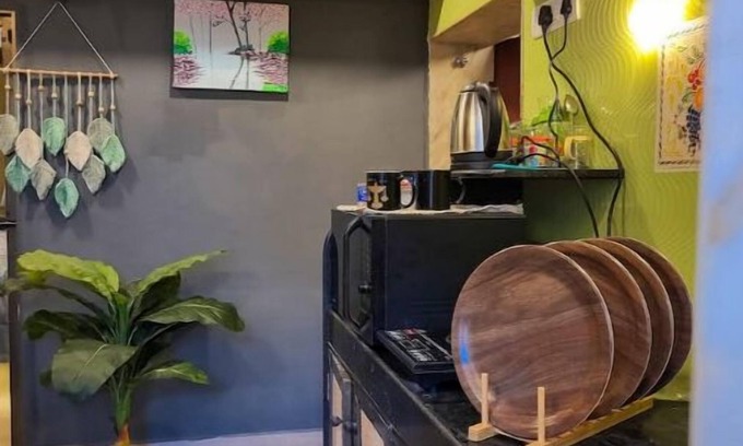 Pali Hill Apartamento | Asante -The Cottage House 2BHK at Hill Road Bandra