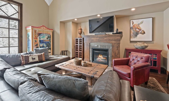 Avon Condominio | Ascent 415 - Amazing Top Floor Residence