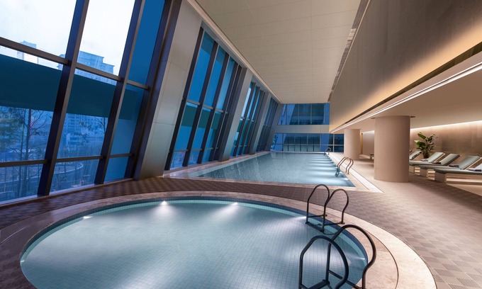 Yuzhong Hotel | Ascott Raffles City Chongqing