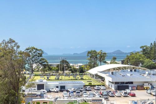 Soldiers Point Casa | Ash Haven, 19 Ash St - views, pool, air con, boat parking, Wi-Fi