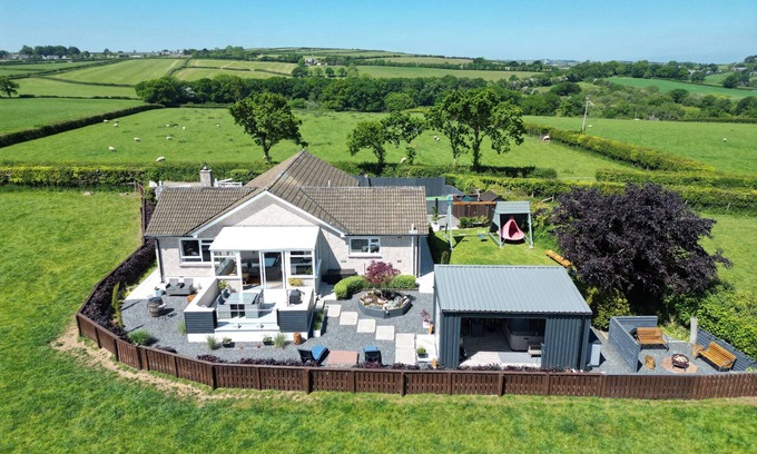Brazzacott Cabaña | ASHLEA, family friendly, character holiday cottage in Launceston