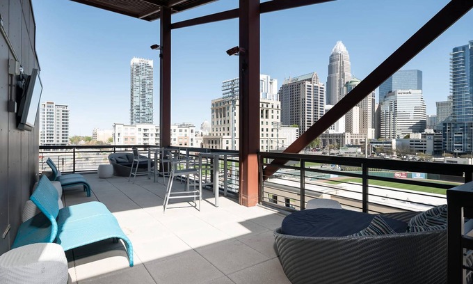 Third Ward Apartamento | ASK FOR Discount-luxury Serviced Apt in Uptown CLT