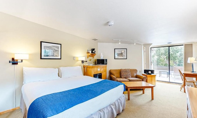 West End Casa | Aspen Mountain Lodge 403