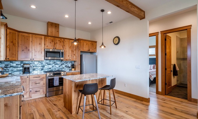 Powell Butte Casa | Aspen Willow Casita I Brasada Ranch I Sleeps 4
