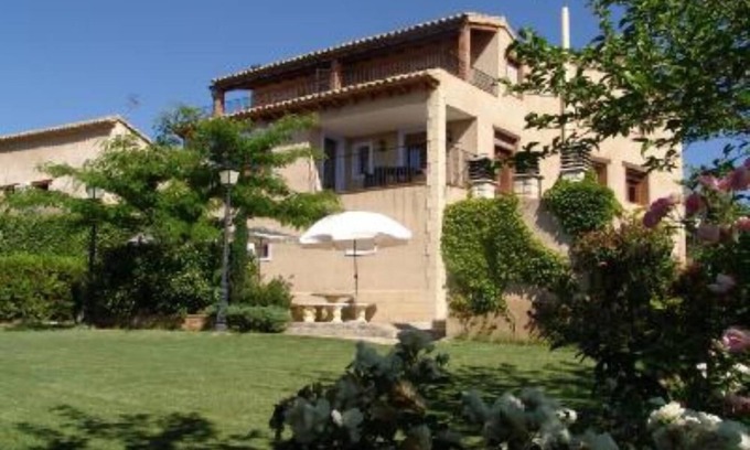 Colungo Cabaña | casa con piscina, jacuzzi en sierra de guara cerca del pirineo aragones