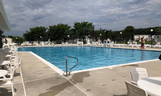 Assateague Pointe Casa | Assateague Pointe 2 br/1 ba 2 outdoor pools -in WOC.