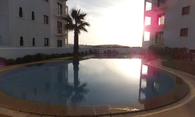 Asilah Apartamento | Assilah - Apartamento de lujo tranquilo + piscina + WIFI