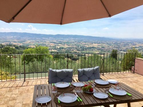 Viole Casa | Assisi Villa RandR