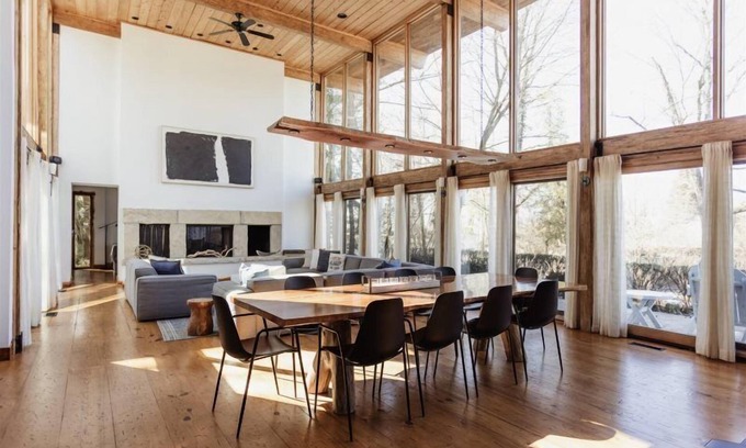 Lakeside Casa | Assn Beach Across The Street, Hot Tub, Guest House