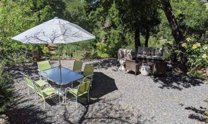 Asti Cabaña | Asti Ridge Ranch - Private One Bedroom Cottage