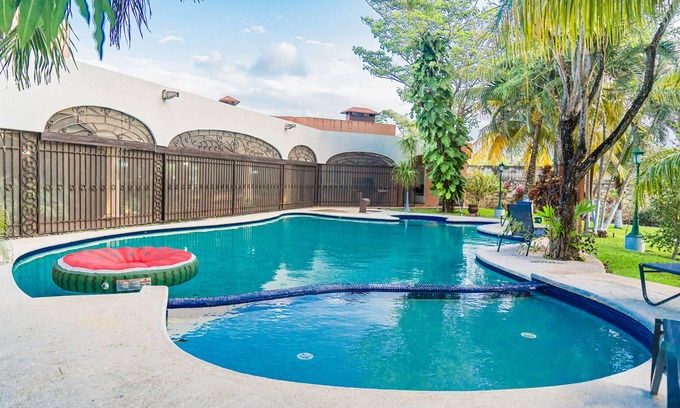 Alfredo V. Bonfil Villa | Astonishing Luxury Villa 10 min. from CUN Airport!