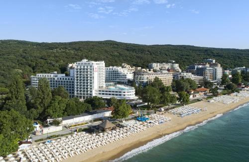 Golden Sands Hotel | Astoria Hotel All Inclusive- Free parking, Private Beach & Beach Club