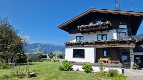 Bruck an der Grossglocknerstrasse Apartamento | Alp Haus Grossglockner