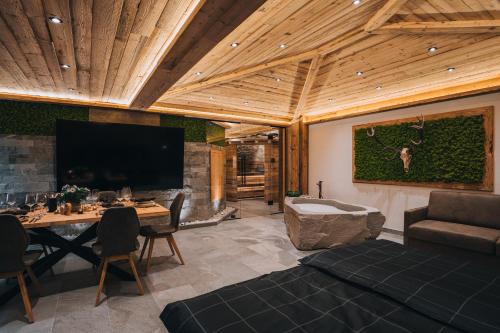 Bruck an der Grossglocknerstrasse Apartamento | Tauernflair Premium Suite Bergkristall