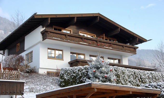 Bruck an der Grossglocknerstrasse Apartamento | Acogedor apartamento Edelweiss Spitze con balcón privado y vistas panorámicas a las montañas