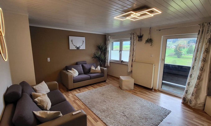 Bruck an der Grossglocknerstrasse Apartamento | Apartamento de dos habitaciones con balcón - Reh