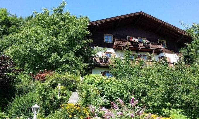 Bruck an der Grossglocknerstrasse Apartamento | Landhaus Antonia