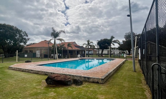 Broadwater Cabina | At Busso - Cabin 56- this lovely little cabin is located in the Geographe Holiday Par