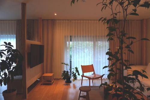 Downtown Casa | At corner resort & garden