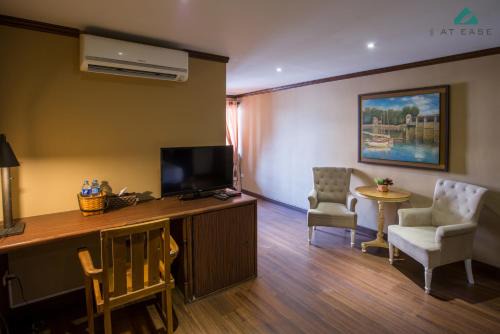 Wua Lai Hotel | At Ease As Home