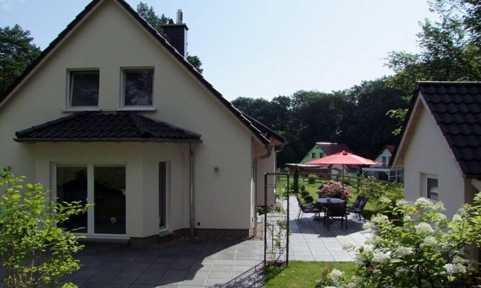 Muritz Casa | at Langhagensee Comfortable holiday residence