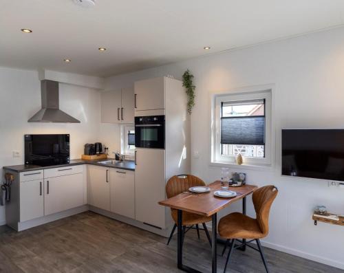 Zoutelande Chalet De Esquí | At Sea Zoutelande - Nieuwstraat 15a