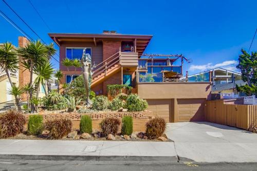 North Pacific Beach Casa | At The Beach