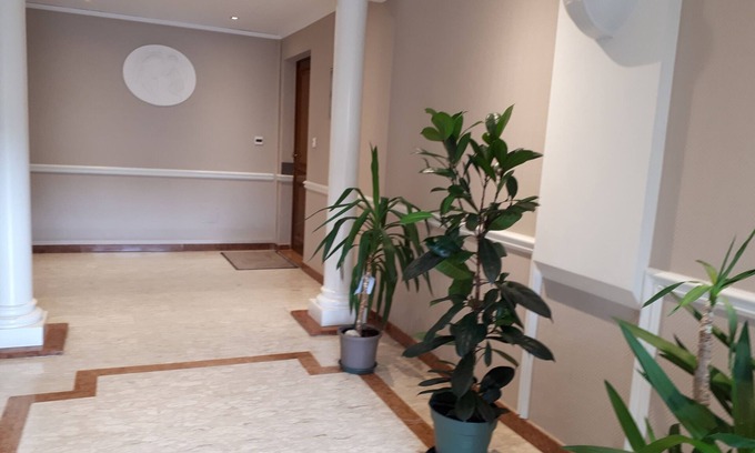 Obernai Apartamento | Al pie de los viñedos, piso en un pequeño condominio residencial.