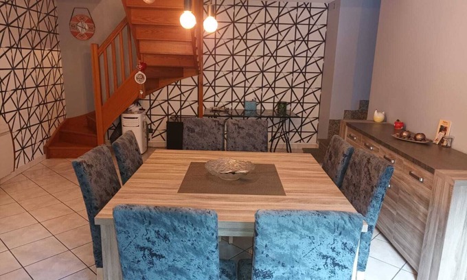 Saint-Jean-de-Maurienne Apartamento | At the foot of the Maurenaise mountains.