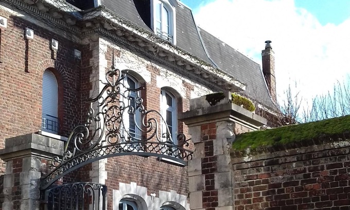 Gravelines Apartamento | En el corazón de las murallas: nuevo estudio en una residencia del castillo
