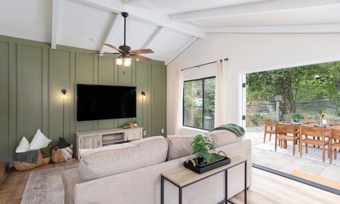 Atascadero Casa | Atascadero Retreat by Lake w/Game Room!