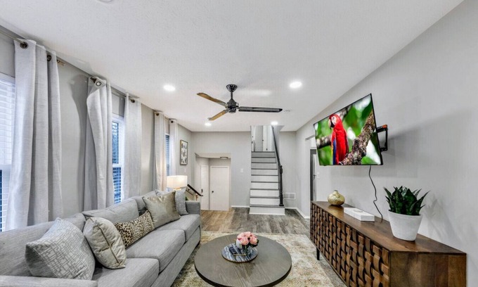 Church Street Casa | ATH 4BR South Fulton EZ Drive to Airport (clear)