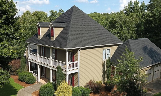 Canton Casa | ATH - Huge Canton Executive Home - 3 car garage