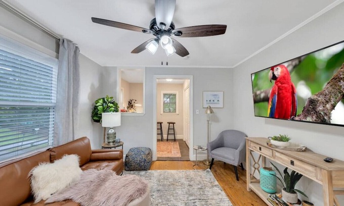 Marietta Casa | ATH - Marietta - 2BR - Ranch -Fenced (woods)