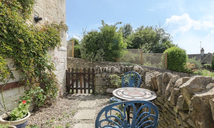 Inchbrook Cabaña | Athelstan Cottage