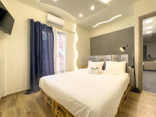 Pangrati Apartamento | Athenian Hideaway - Spa Tub and Walk to Metro