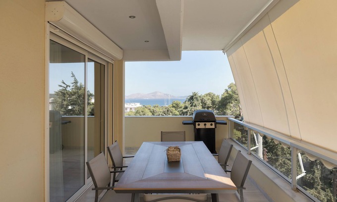 Varkiza Apartamento | Athenian Riviera Sea View Penthouse