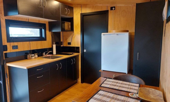 Athenree Apartamento | Athenree Haven: Peaceful new studio on nature's doorstep!