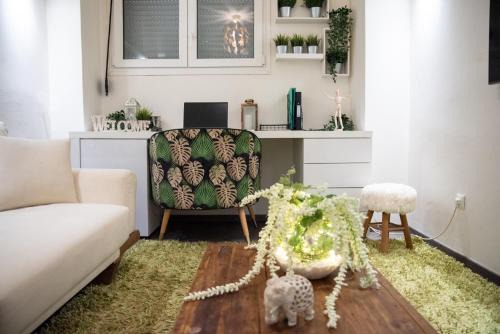 Goudi Apartamento | Athens centre Luxury Studio close to metro and Hospitals