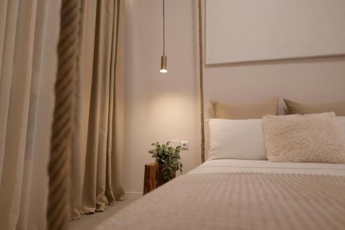Omonia Apartamento | Athens Host - Urban Boho