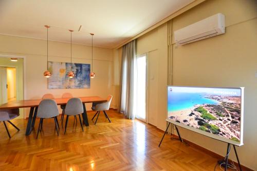 Palaio Faliro Apartamento | Athens stylish apt 2 min walk to the beach , tram