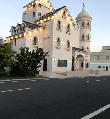 Magong Casa | Athens Vacation Club House