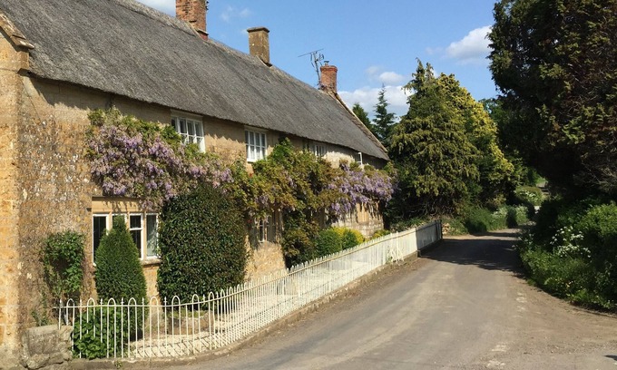 Ilminster Cabaña | Atherstone Farm Cottage - encantadora casa con techo de paja, capacidad para 4 personas en 2 habitaciones