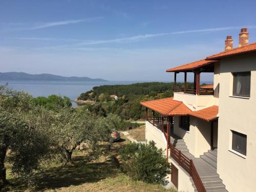 Aristotelis Apartamento | Athinaios Porto Klisouri Villa