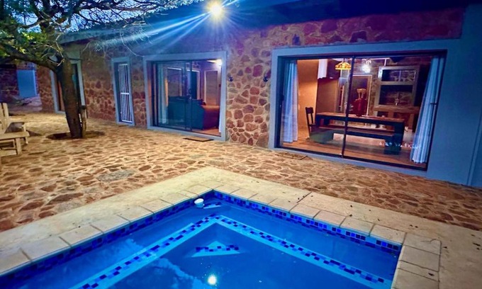 Mogale City Casa | Athule Inn - Cradle