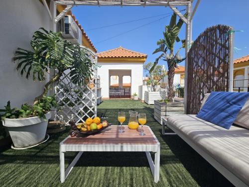 Zahara de los Atunes Apartamento | Atico con gran terraza y barbacoa en Zahara