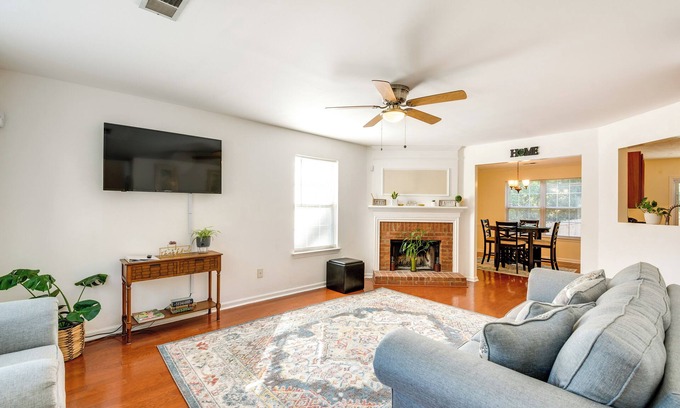 Austell Casa | Atlanta Area Home w/ Yard ~ 2 Mi to Six Flags